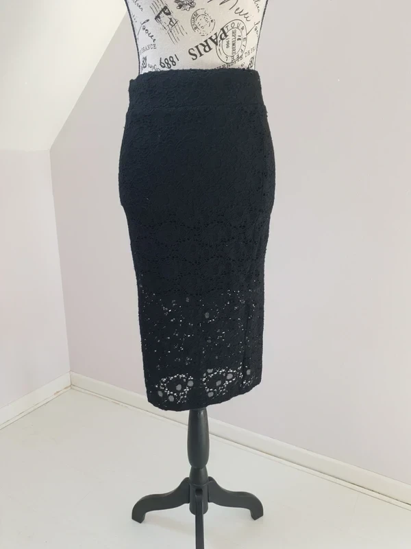 ❤️ Black mid-length skirt with crochet effect – Stradivarius – Size S – Good condition – photo 2